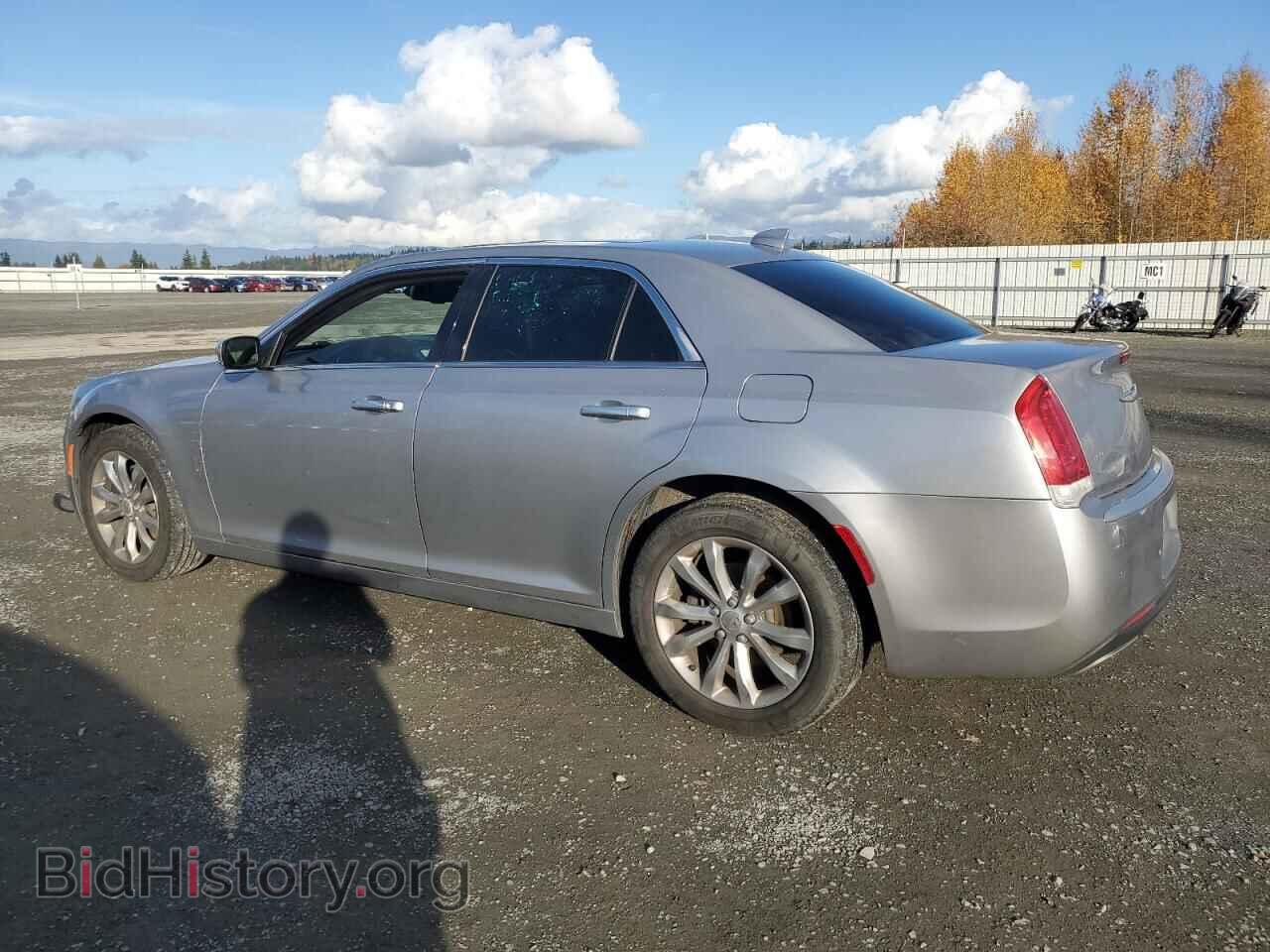 2015 CHRYSLER 300 - VIN: 2C3CCASG7FH854190 - Фото 2
