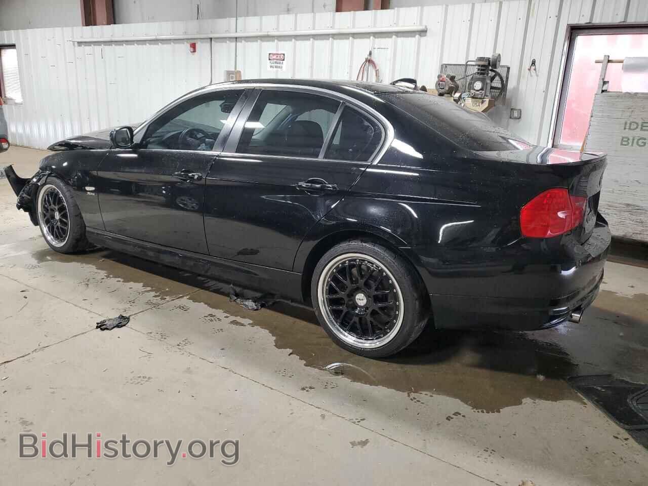 2011 BMW 3 SERIES - VIN: WBAPL5C54BA742423 - Фото 2
