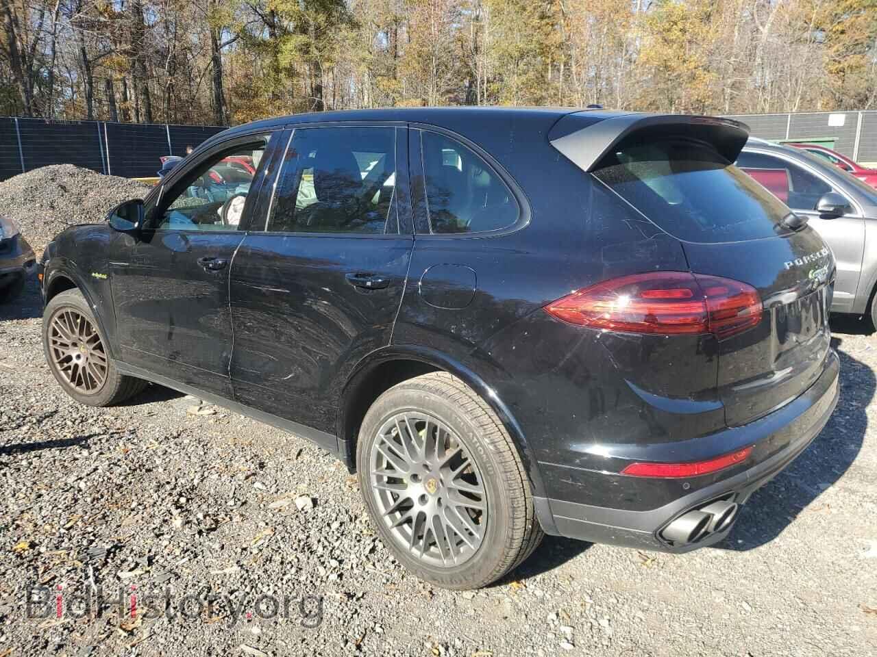 2017 PORSCHE CAYENNE - VIN: WP1AE2A24HLA71664 - Фото 2