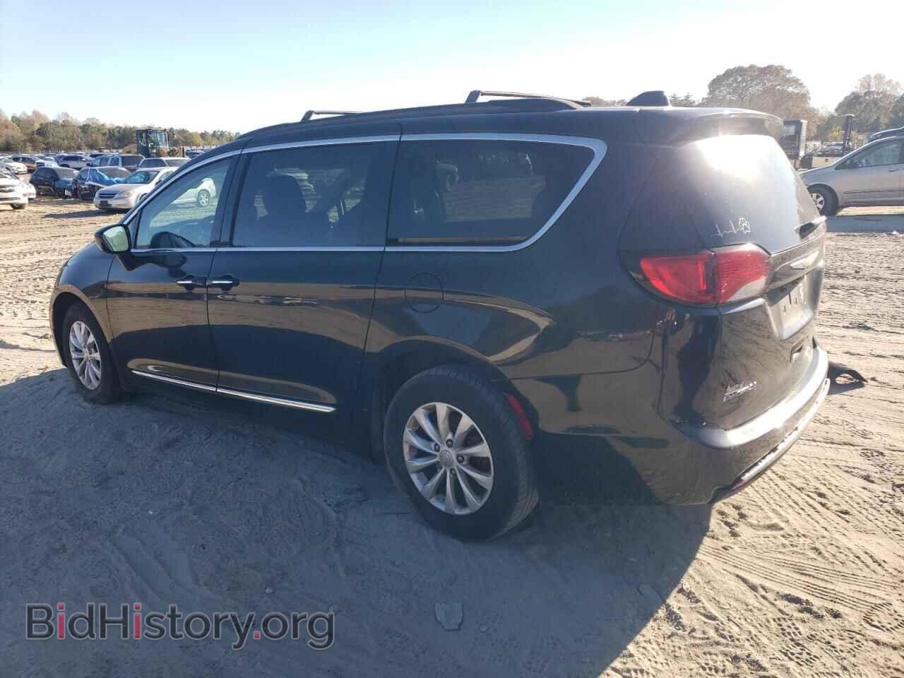 2017 CHRYSLER PACIFICA - VIN: 2C4RC1BG0HR524720 - Photo 2