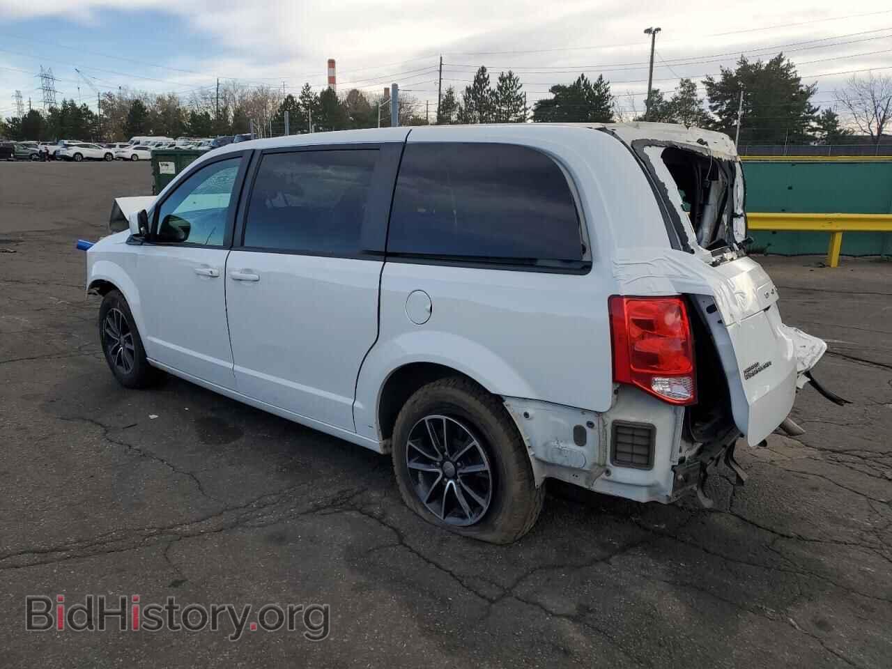 2018 DODGE CARAVAN - VIN: 2C4RDGBGXJR220462 - Фото 2