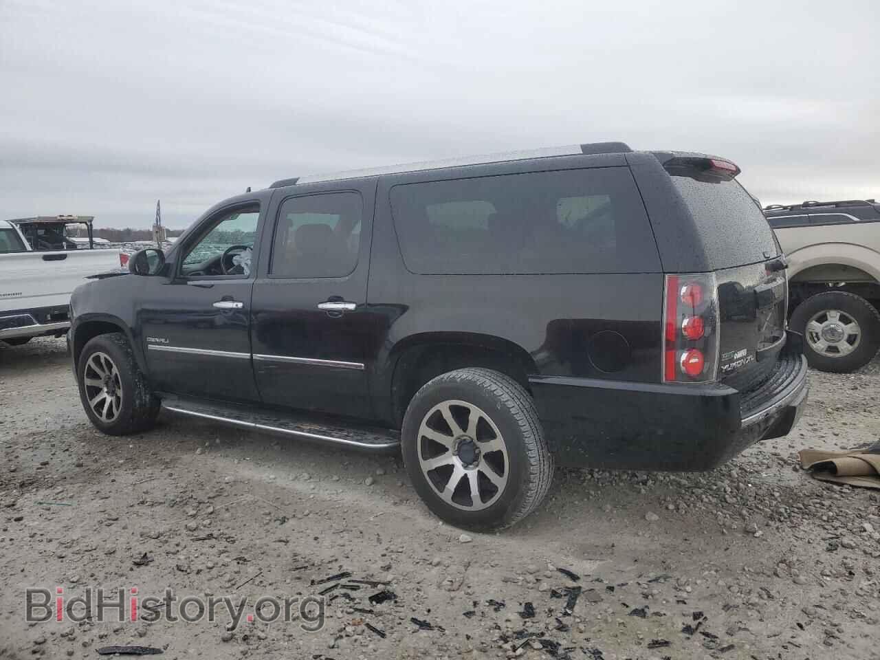 2011 GMC YUKON - VIN: 1GKS2MEF7BR237708 - Photo 2