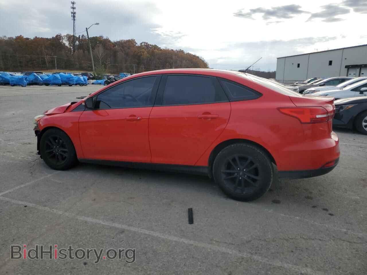 2017 FORD FOCUS - VIN: 1FADP3F2XHL225713 - Photo 2