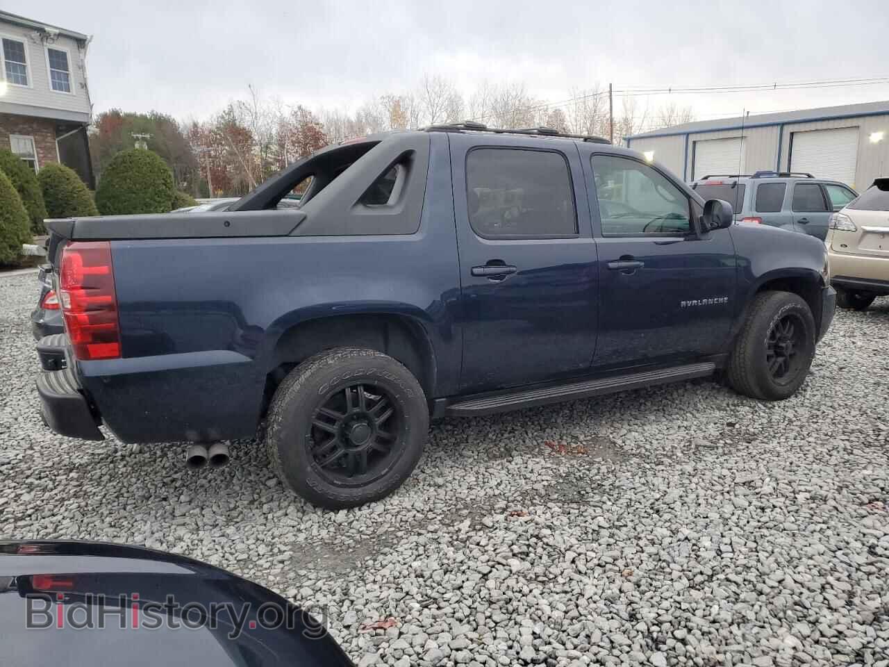 2011 CHEVROLET AVALANCHE - VIN: 3GNTKEE39BG106069 - Фото 3