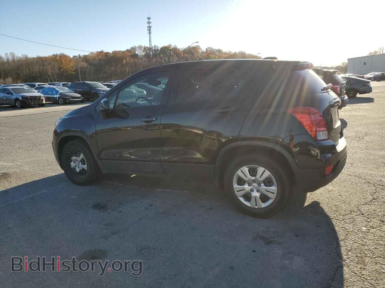 2017 CHEVROLET TRAX - VIN: 3GNCJKSB9HL260049 - Photo 2