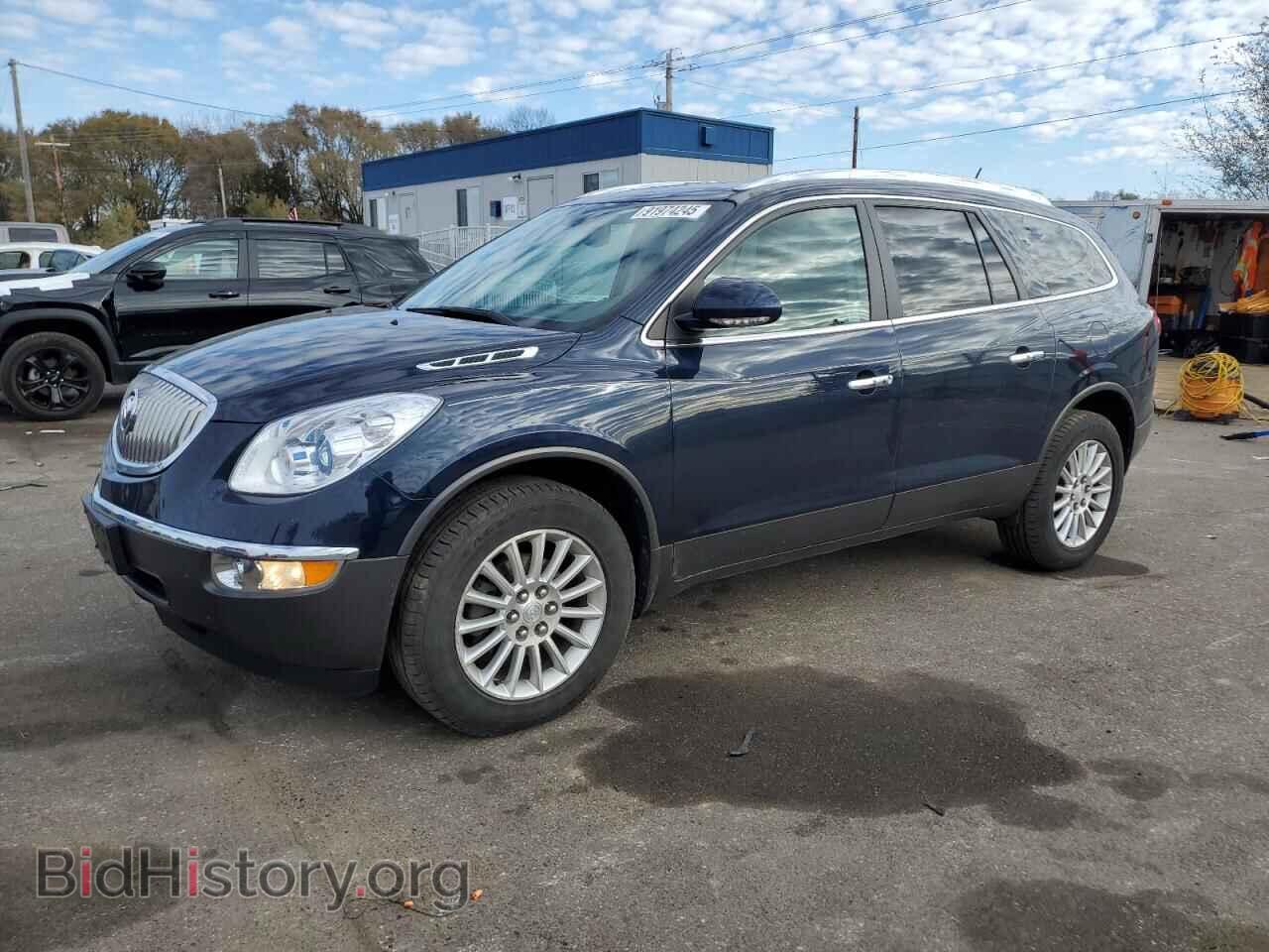 Photo 5GAKRAED7BJ405223 - BUICK ENCLAVE 2011