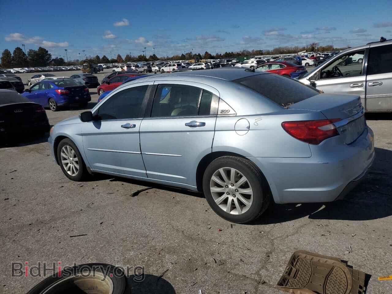 2013 CHRYSLER 200 - VIN: 1C3CCBCG0DN559019 - Photo 2