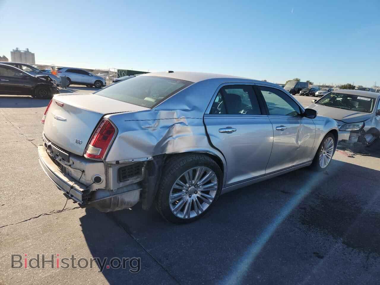 2012 CHRYSLER 300 - VIN: 2C3CCACG5CH223464 - Фото 3