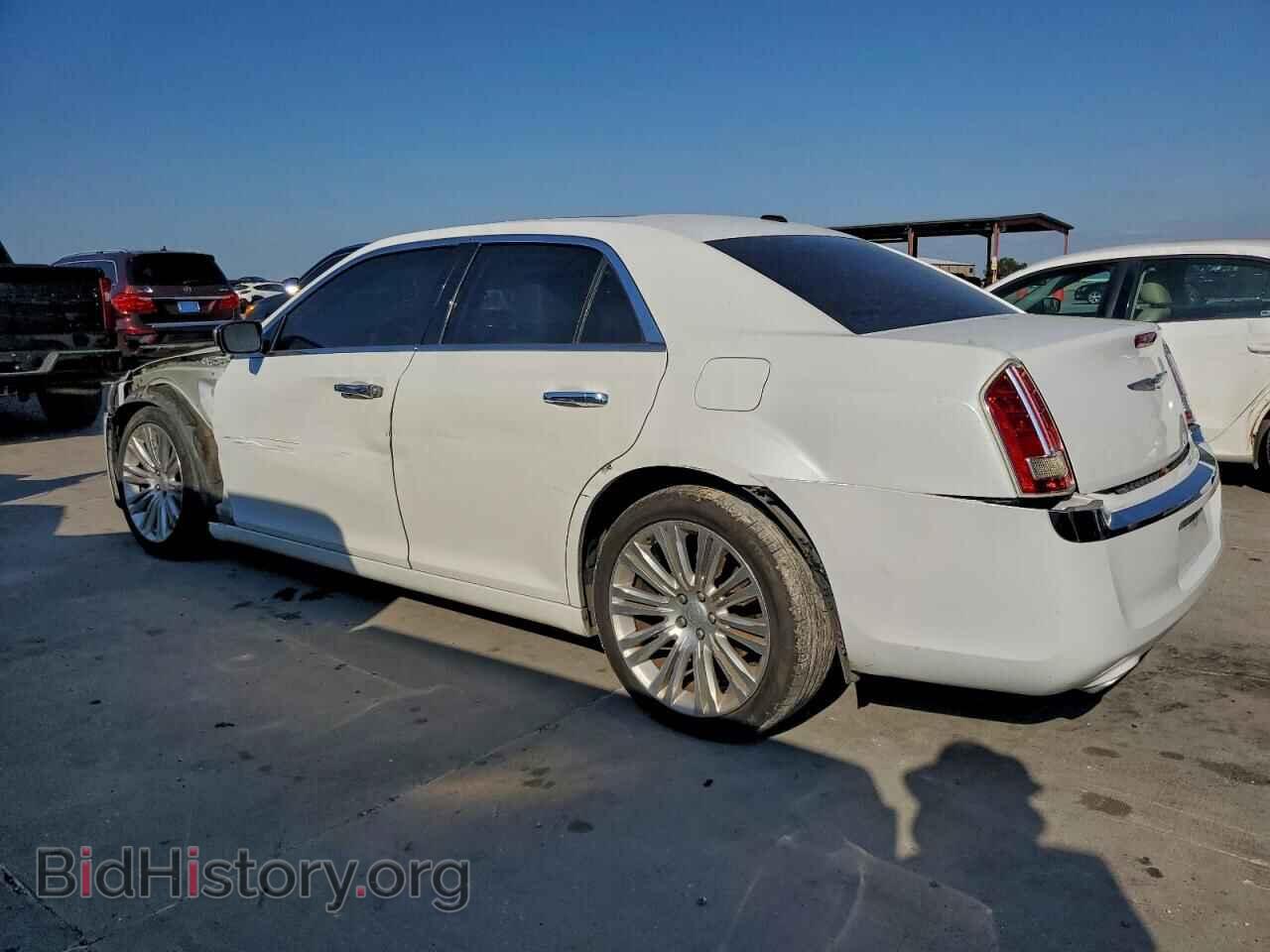 2014 CHRYSLER 300 - VIN: 2C3CCAEG3EH141927 - Фото 2