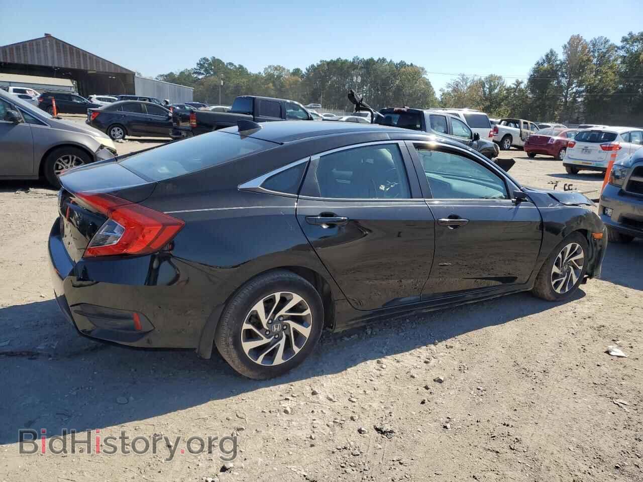 2018 HONDA CIVIC - VIN: 19XFC2F79JE032021 - Фото 3