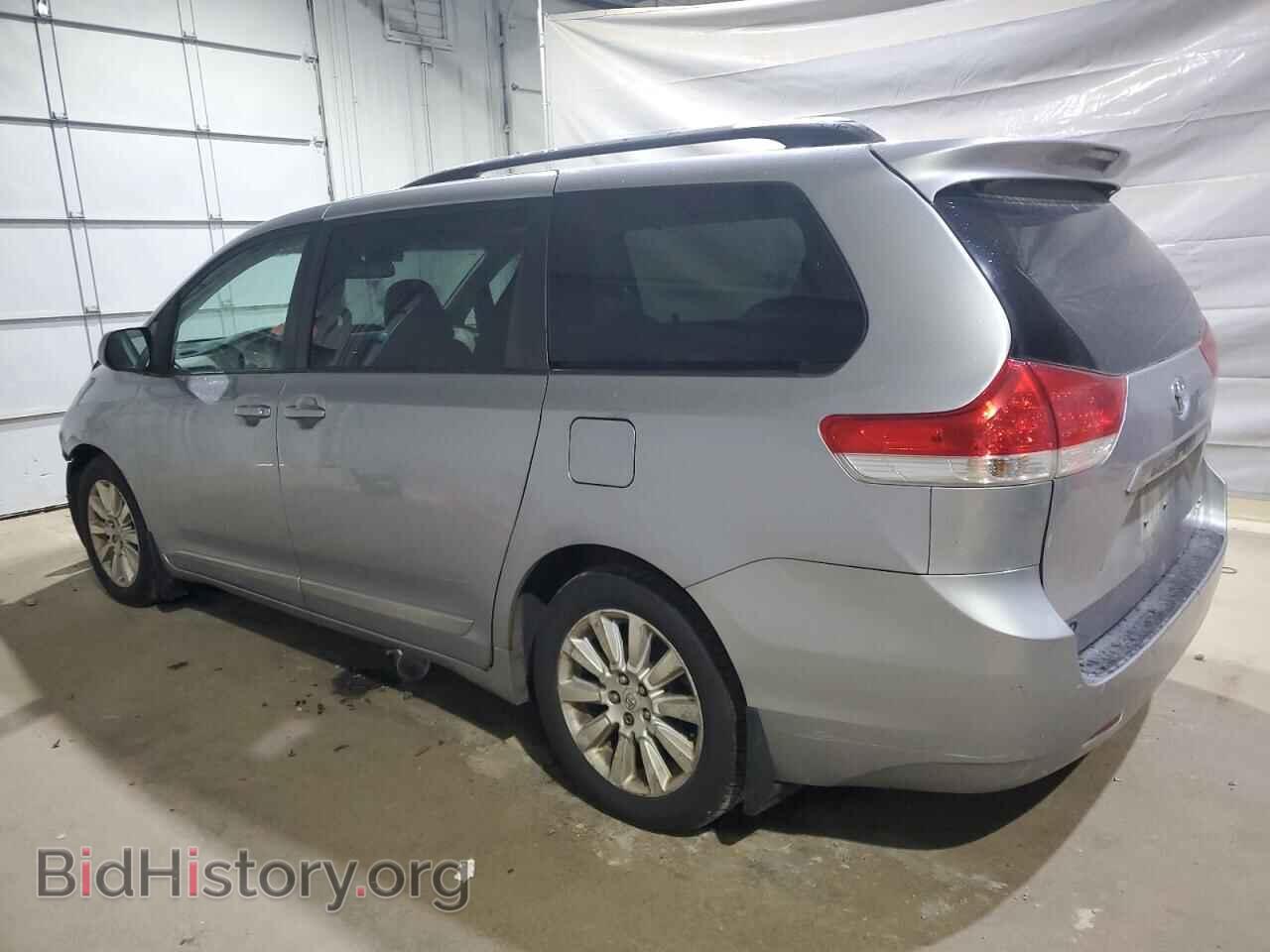 2011 TOYOTA All Models - VIN: 5TDDK3DC6BS028760 - Фото 2