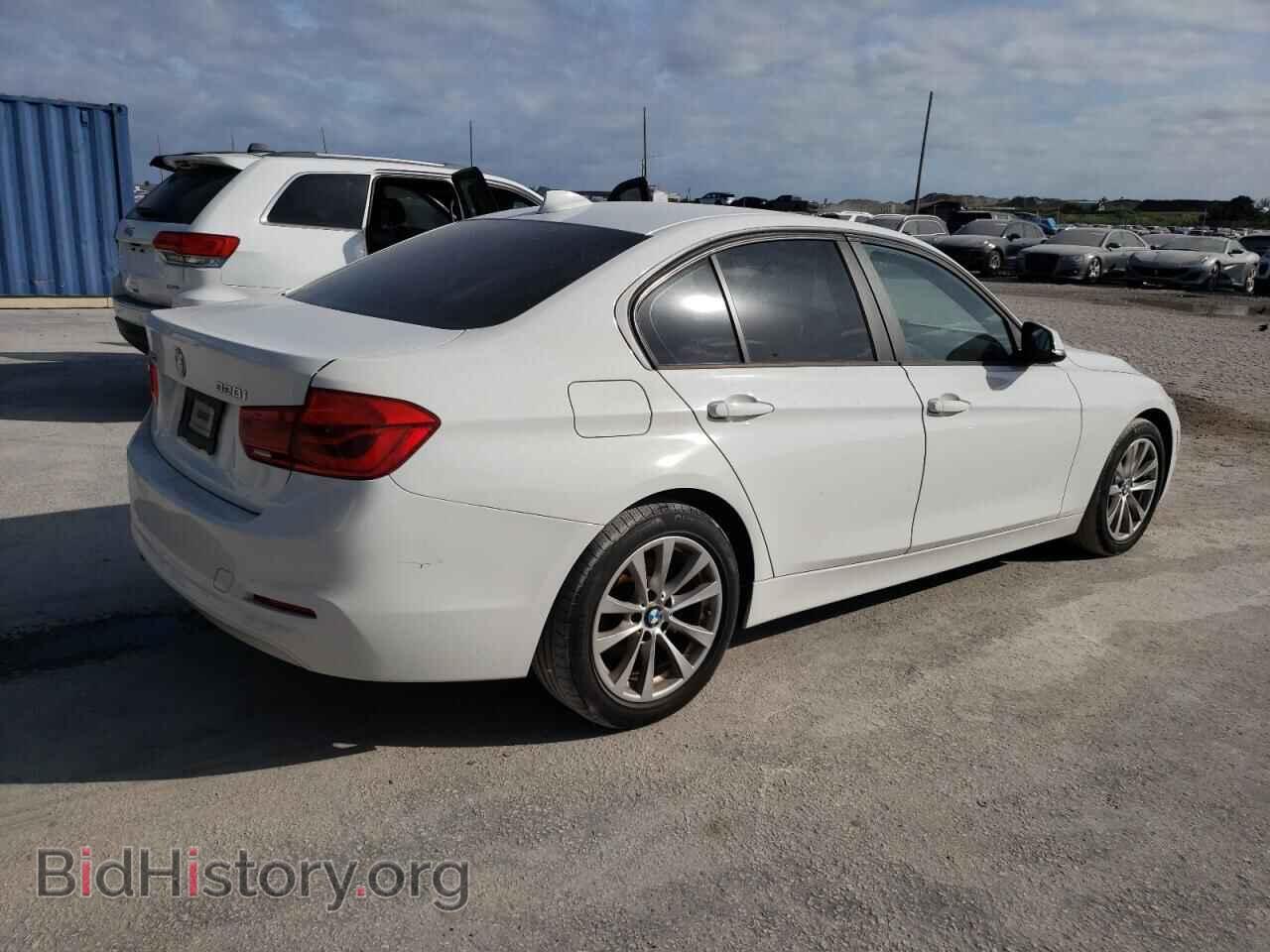 2016 BMW 3 SERIES - VIN: WBA8E5G52GNU20453 - Фото 3