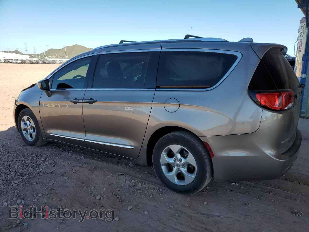2017 CHRYSLER PACIFICA - VIN: 2C4RC1EGXHR537003 - Фото 2