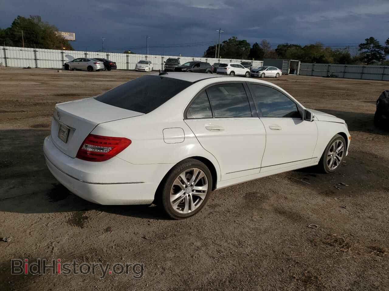 2014 MERCEDES-BENZ C-CLASS - VIN: WDDGF4HB6EA958206 - Фото 3