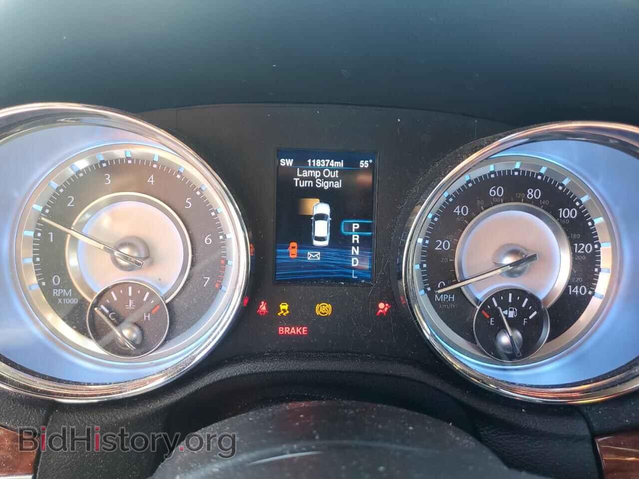 2014 CHRYSLER 300 - VIN: 2C3CCAAG0EH181016 - Фото 9