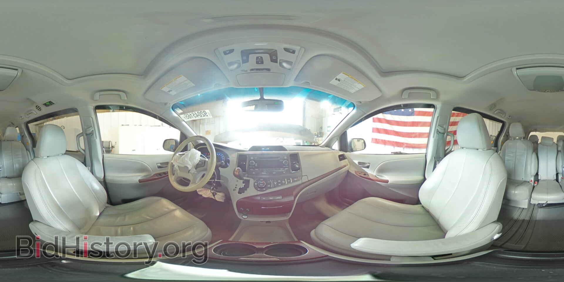 2011 TOYOTA All Models - VIN: 5TDYK3DC7BS080903 - Фото 15