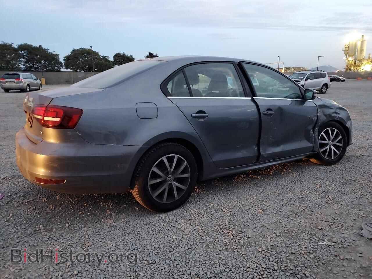 2017 VOLKSWAGEN JETTA - VIN: 3VWDB7AJ2HM346441 - Фото 3
