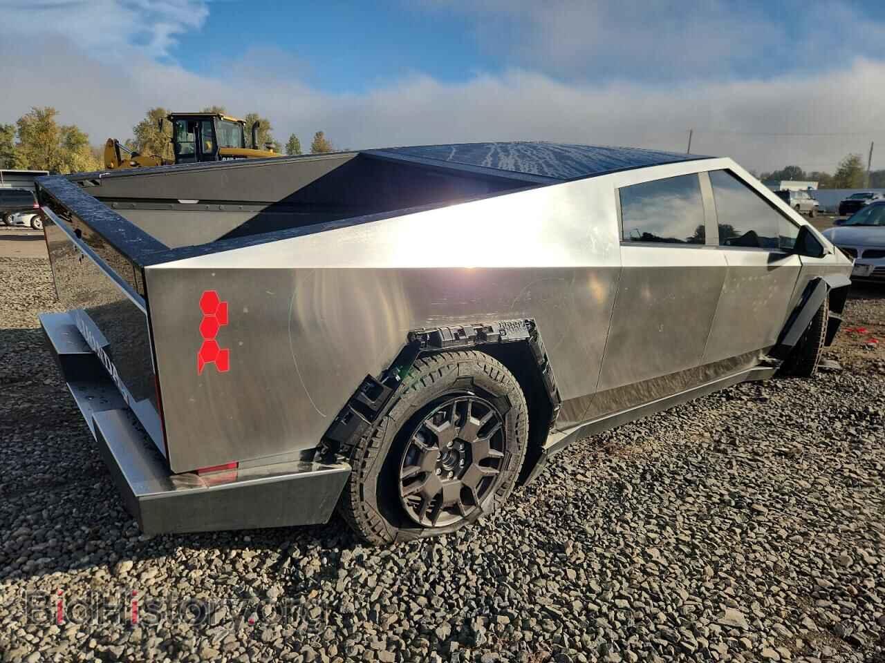 2025 TESLA CYBERTRUCK - VIN: 7G2CEGEC3SA076420 - Фото 3