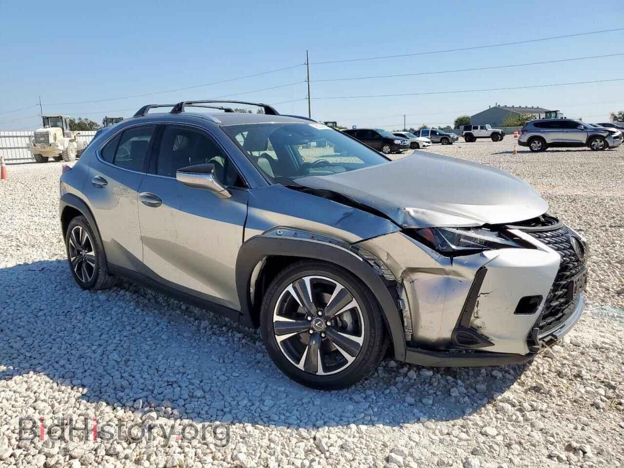 2019 LEXUS UX 200 - VIN: JTHY3JBH5K2005543 - Photo 4