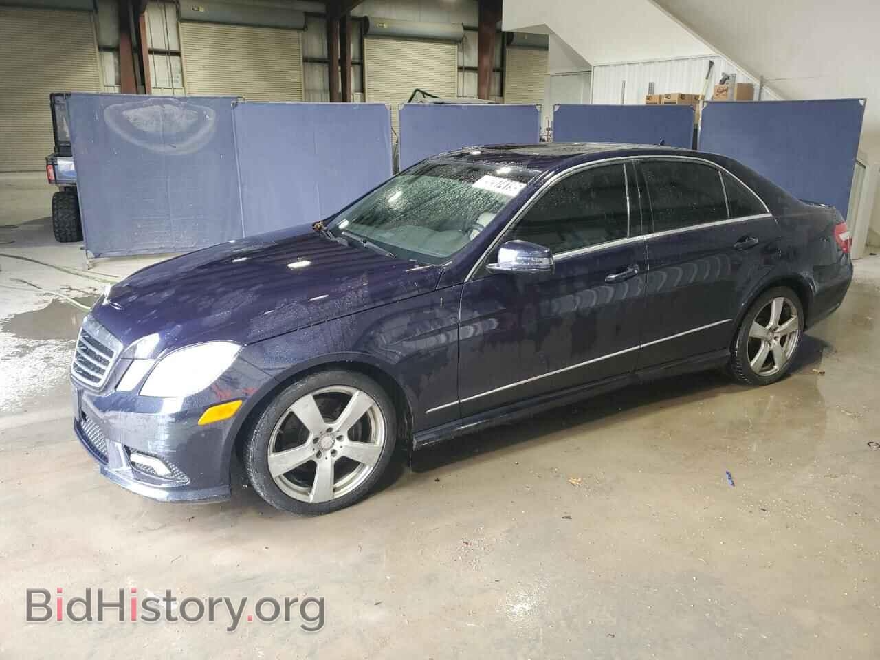 Photo WDDHF8HB7BA473368 - MERCEDES-BENZ E-CLASS 2011