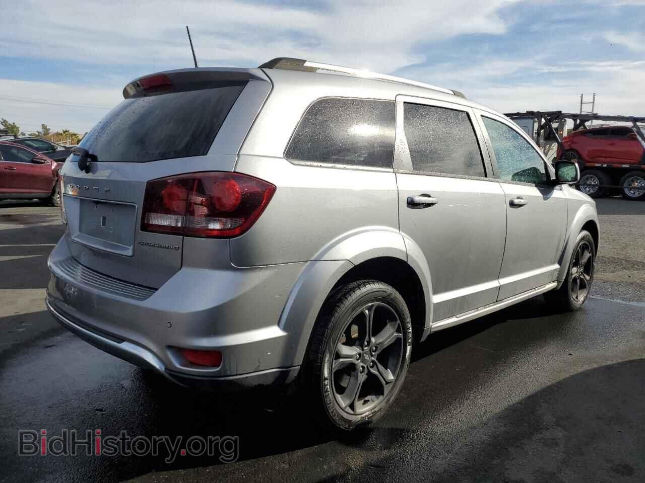 2020 DODGE JOURNEY - VIN: 3C4PDCGB1LT201537 - Фото 3