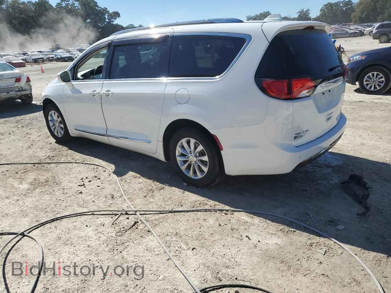 2018 CHRYSLER PACIFICA - VIN: 2C4RC1BG1JR174942 - Фото 2