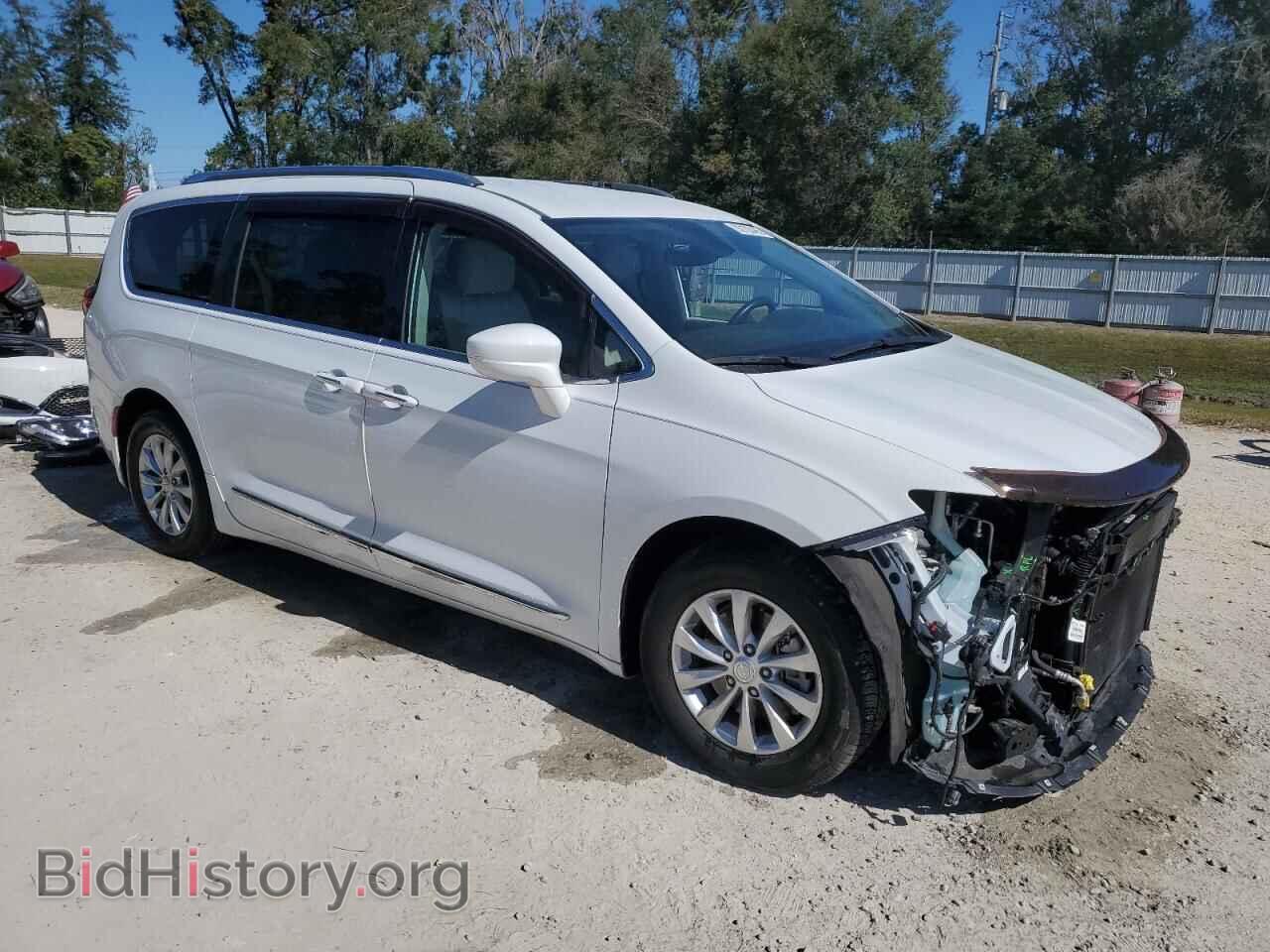 2018 CHRYSLER PACIFICA - VIN: 2C4RC1BG1JR174942 - Фото 4