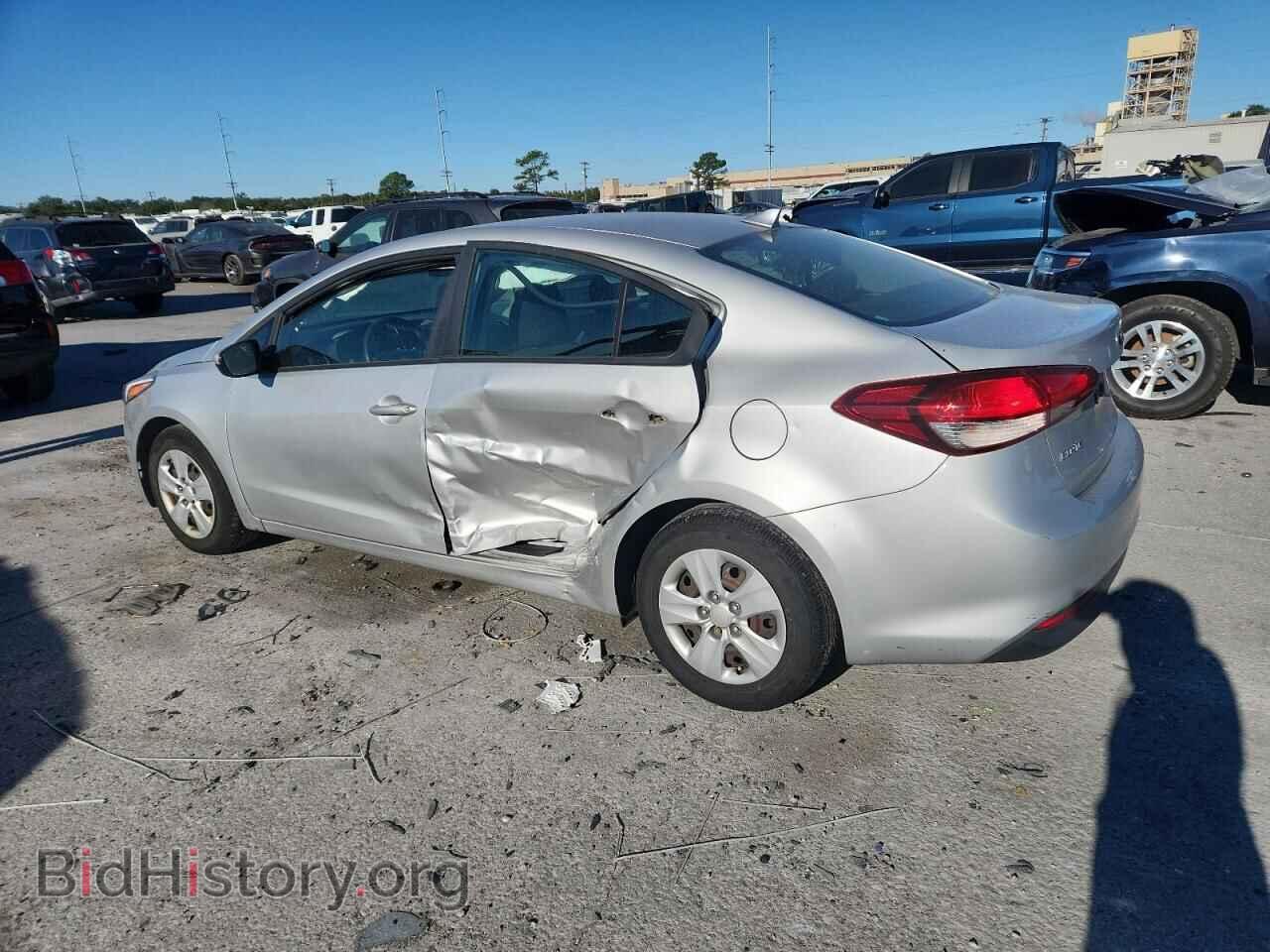 2017 KIA FORTE - VIN: 3KPFK4A74HE079182 - Фото 2