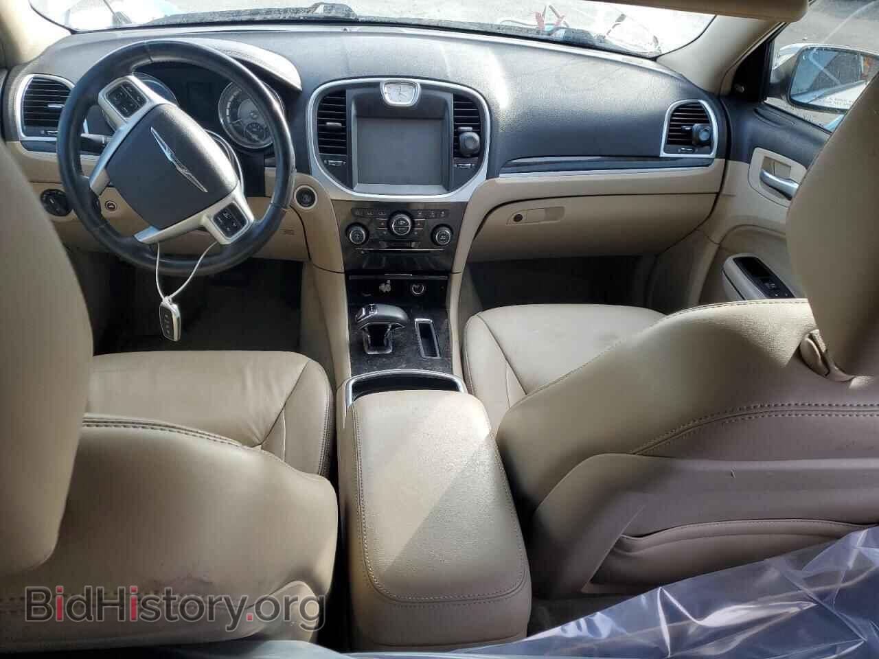 2012 CHRYSLER 300 - VIN: 2C3CCAHG5CH184982 - Фото 8