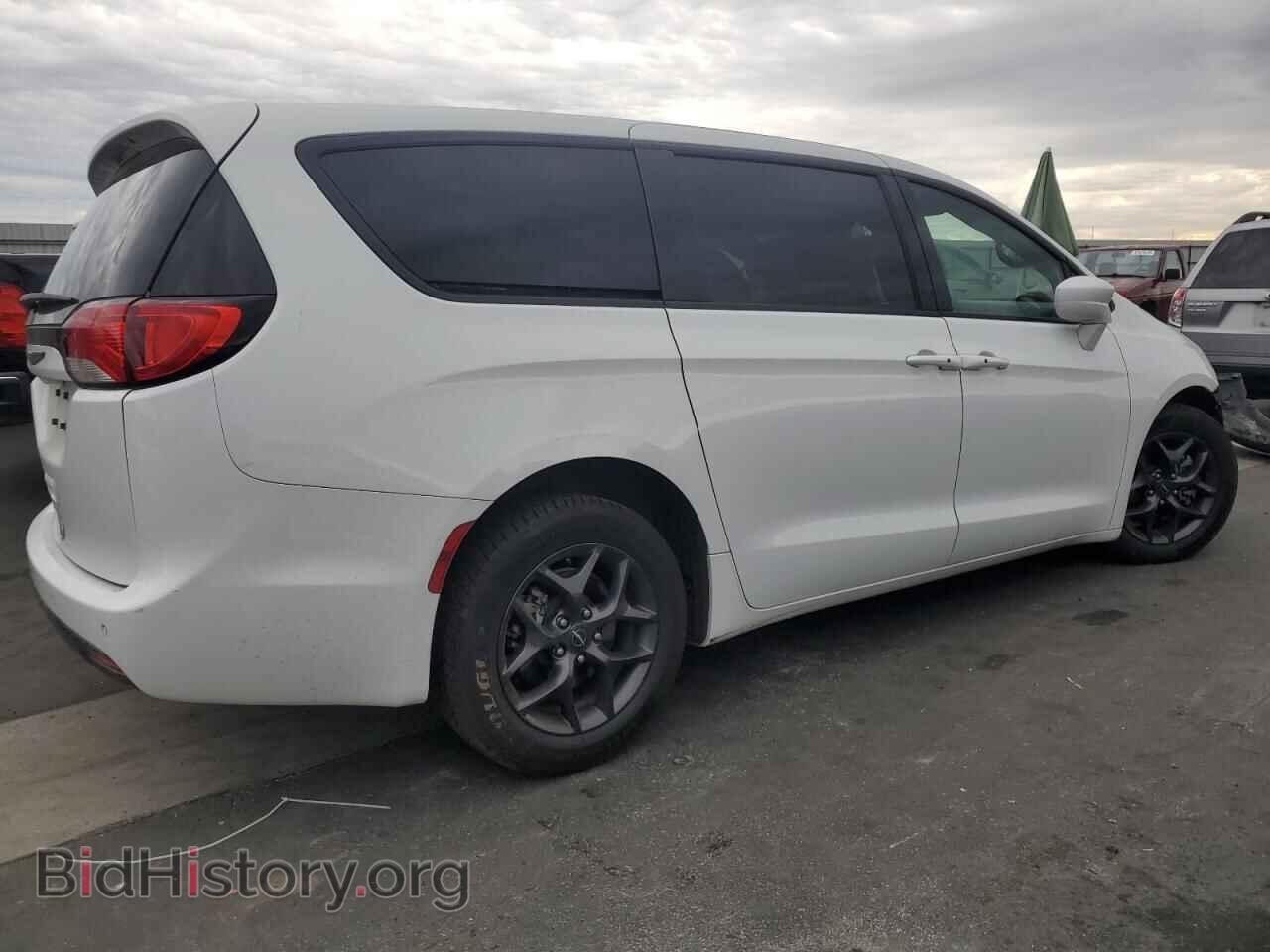 2018 CHRYSLER PACIFICA - VIN: 2C4RC1FG4JR287228 - Фото 3