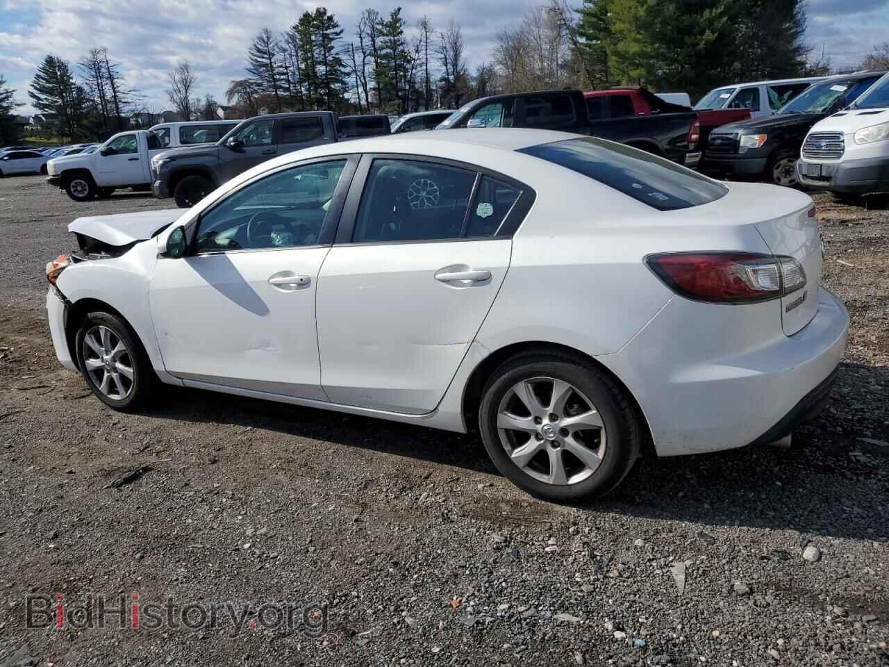 2011 MAZDA 3 - VIN: JM1BL1VGXB1380425 - Фото 2