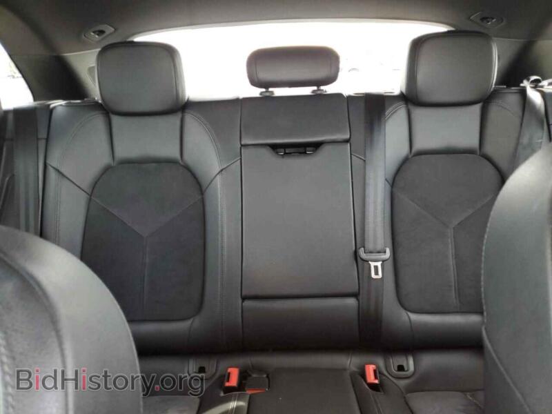 2016 Porsche MACAN (VIN WP1AB2A52GLB52986) — photo 10 of 13