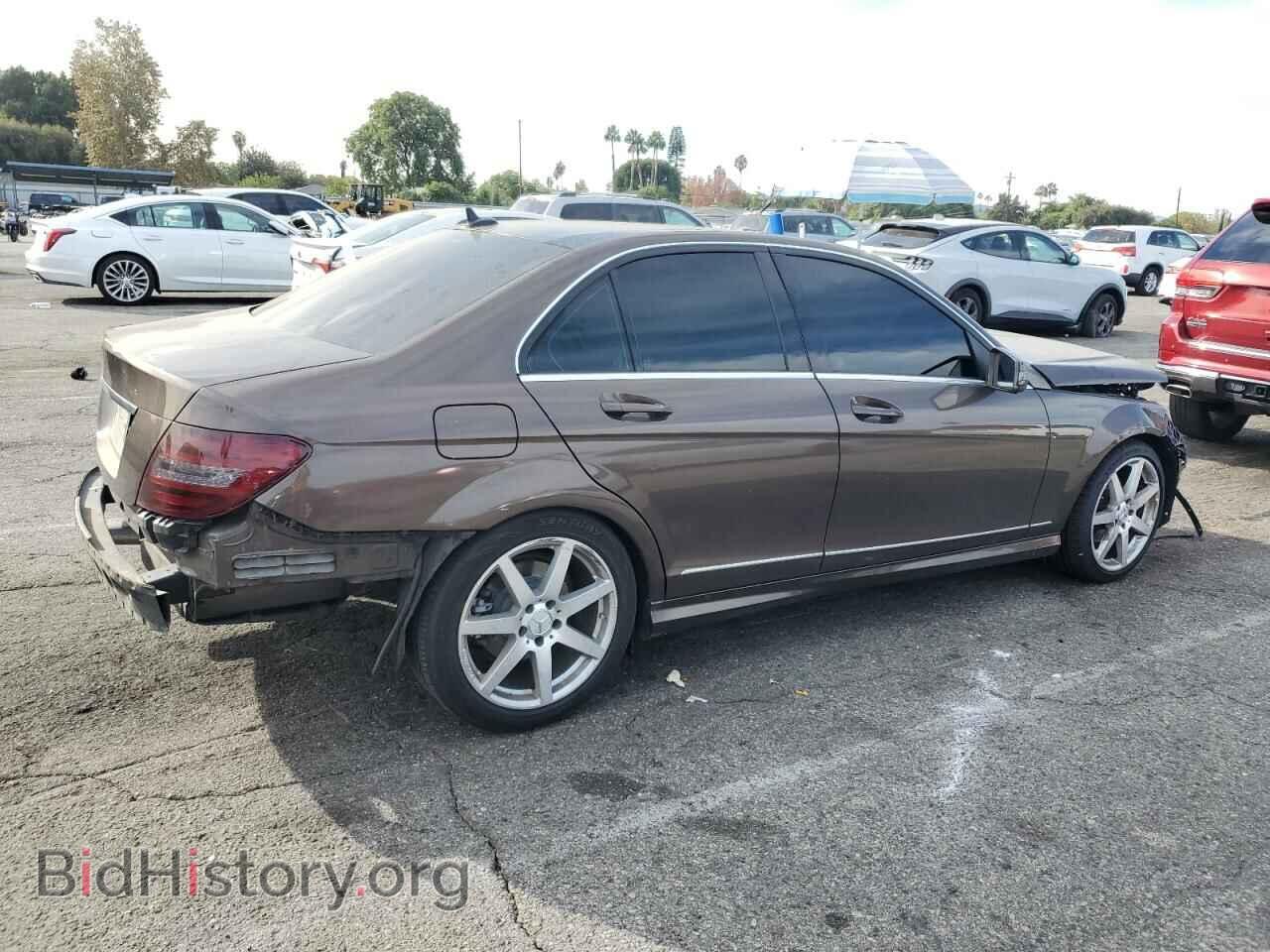 2013 MERCEDES-BENZ C-CLASS - VIN: WDDGF4HB2DR272017 - Фото 3