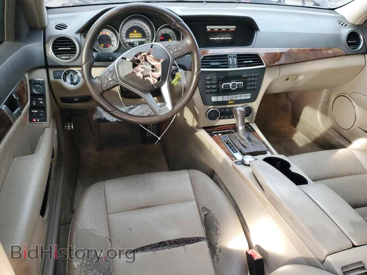 2013 MERCEDES-BENZ C-CLASS - VIN: WDDGF4HB2DR272017 - Фото 8