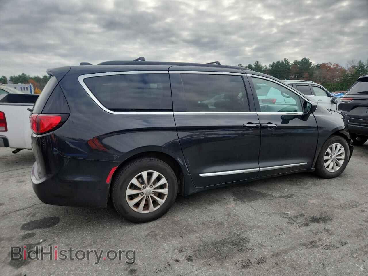 2017 CHRYSLER PACIFICA - VIN: 2C4RC1BGXHR711687 - Фото 3