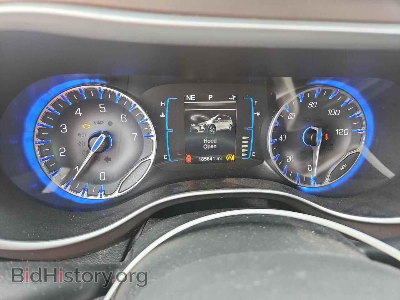 2017 CHRYSLER PACIFICA - VIN: 2C4RC1BGXHR711687 - Фото 9