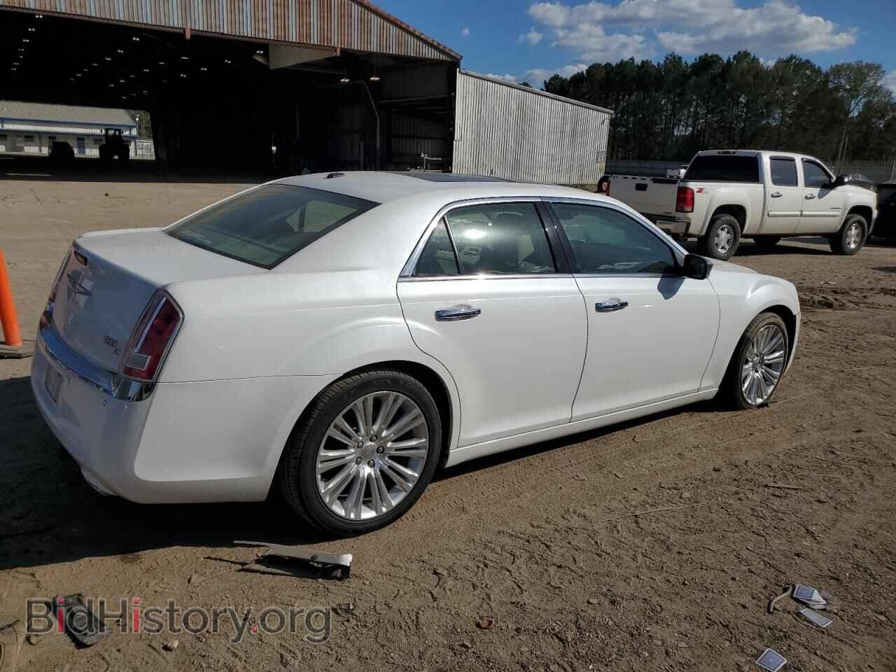 2011 CHRYSLER 300 - VIN: 2C3CA6CT3BH549830 - Фото 3