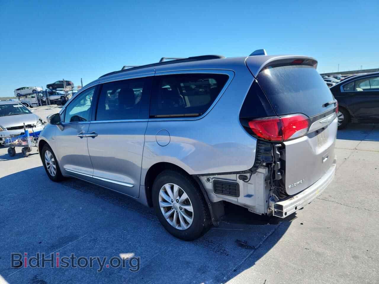 2017 CHRYSLER PACIFICA - VIN: 2C4RC1BG3HR543889 - Фото 2