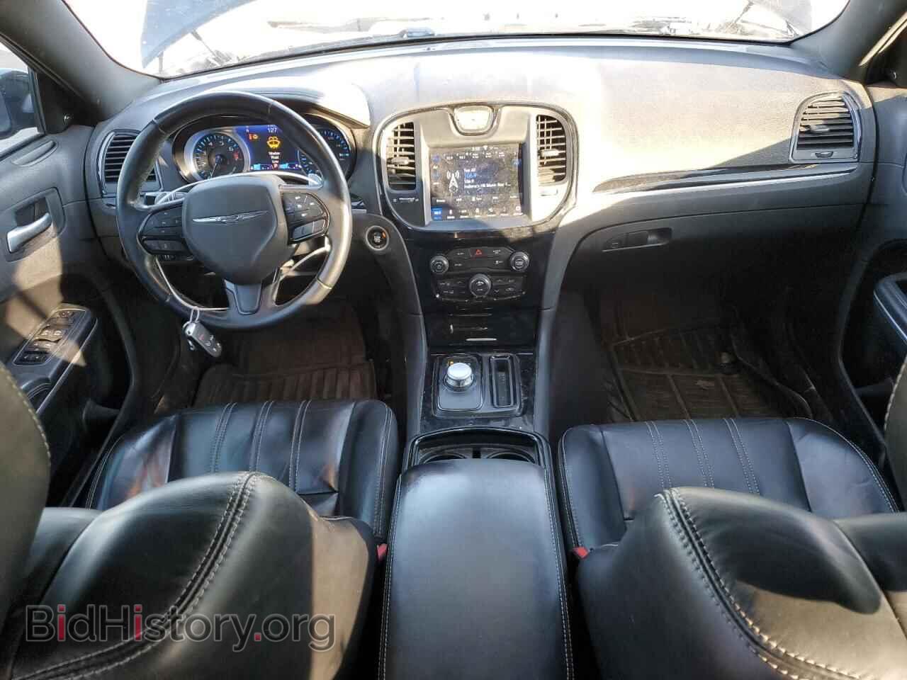 2018 CHRYSLER 300 - VIN: 2C3CCAGGXJH293601 - Фото 8