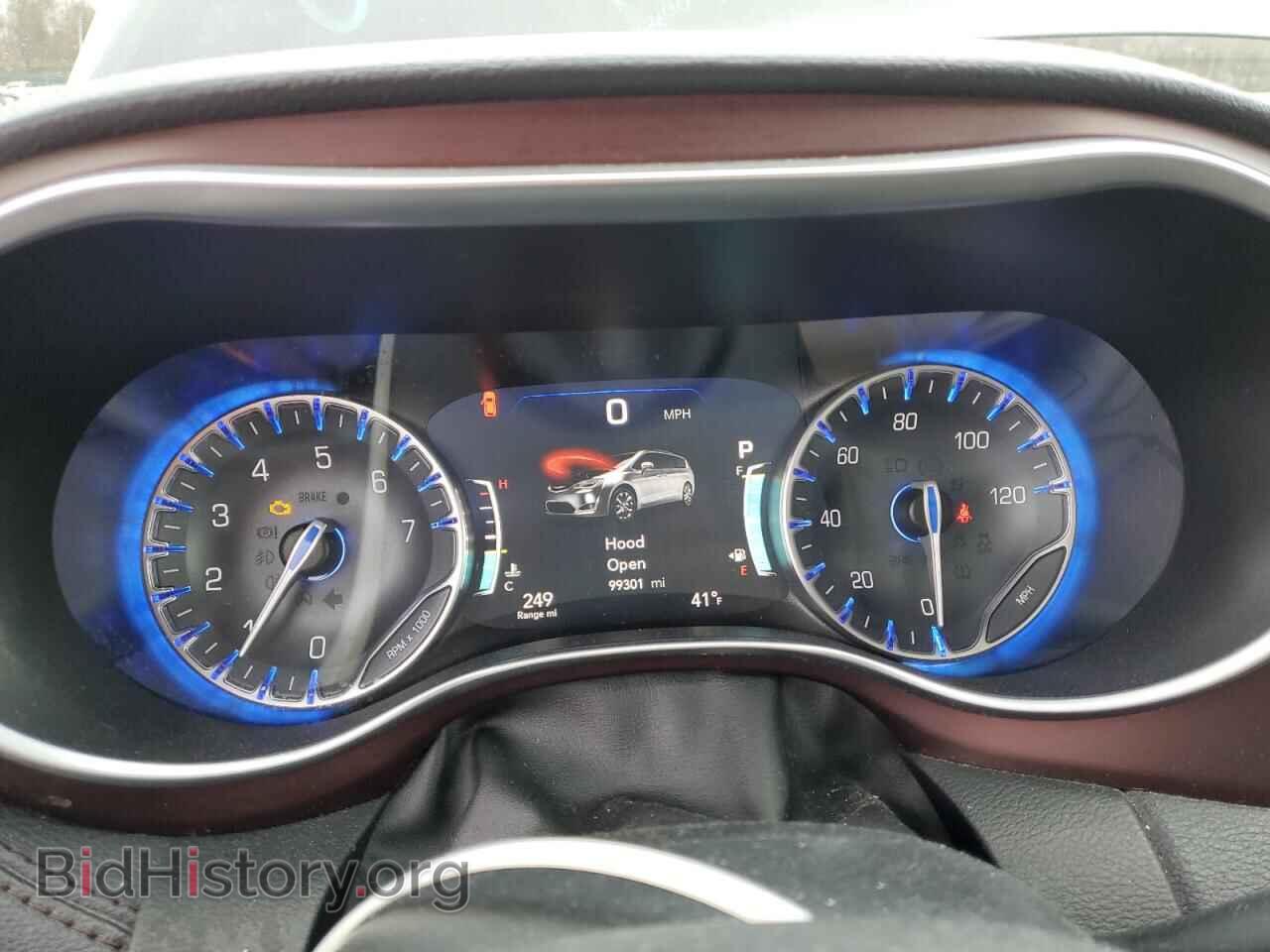 2017 CHRYSLER PACIFICA - VIN: 2C4RC1GG4HR751997 - Photo 9