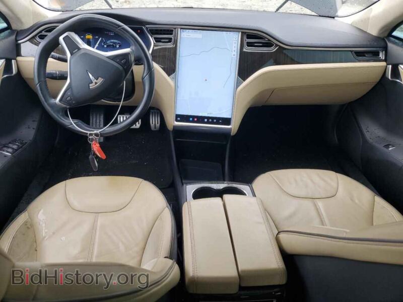 2013 Tesla MODEL S (VIN 5YJSA1CP2DFP11579) — фото 8 из 12