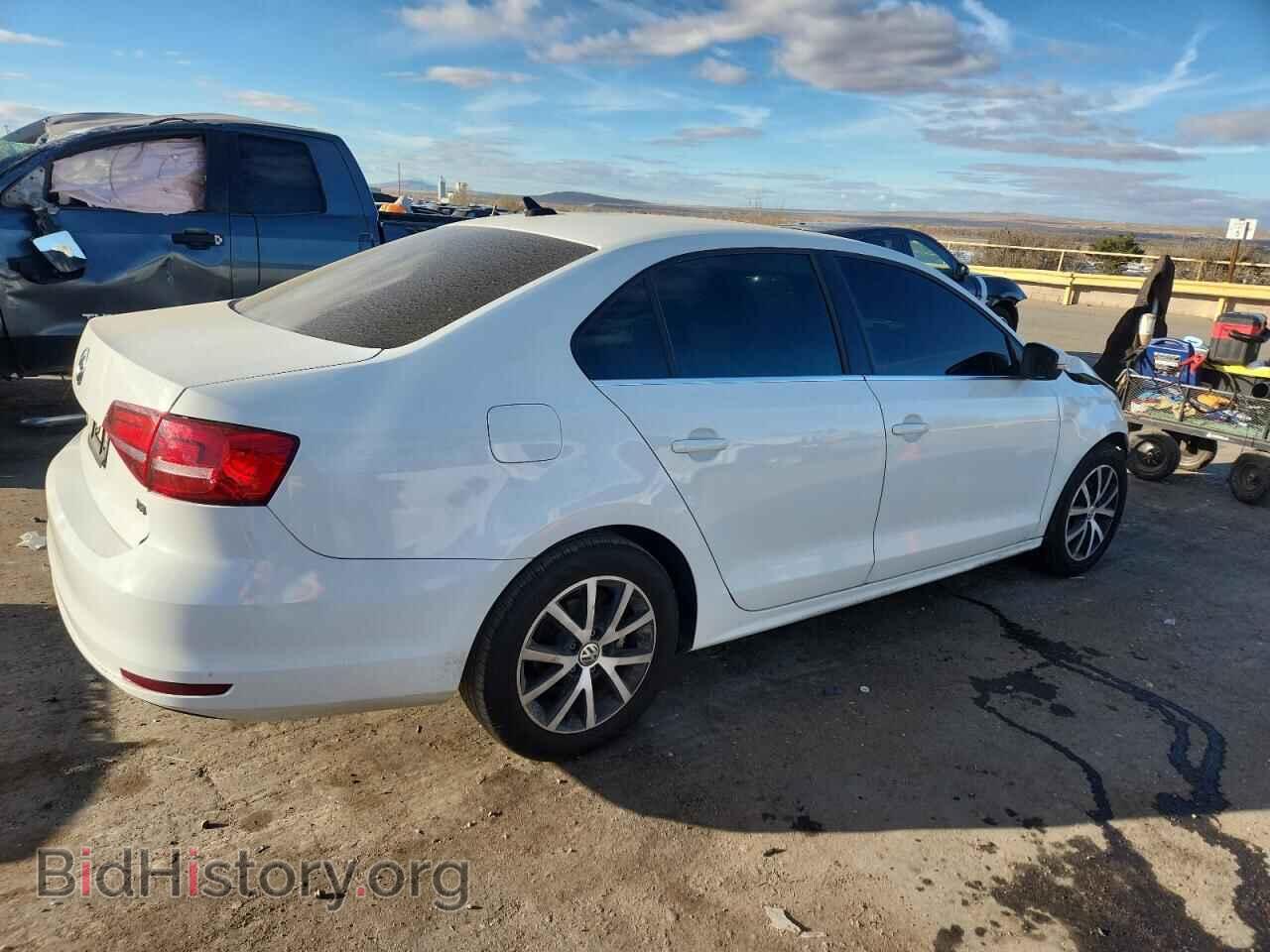 2017 VOLKSWAGEN JETTA - VIN: 3VWDB7AJ8HM320085 - Фото 3