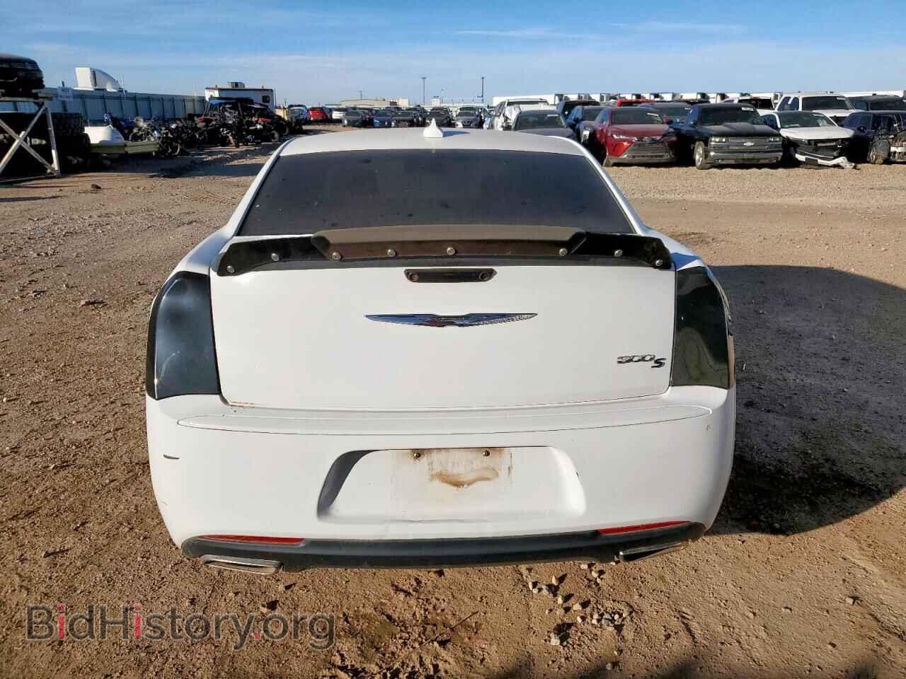 2019 CHRYSLER 300 - VIN: 2C3CCABG1KH654402 - Фото 6