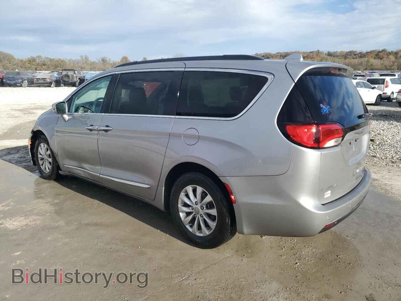 2017 CHRYSLER PACIFICA - VIN: 2C4RC1BGXHR524255 - Фото 2