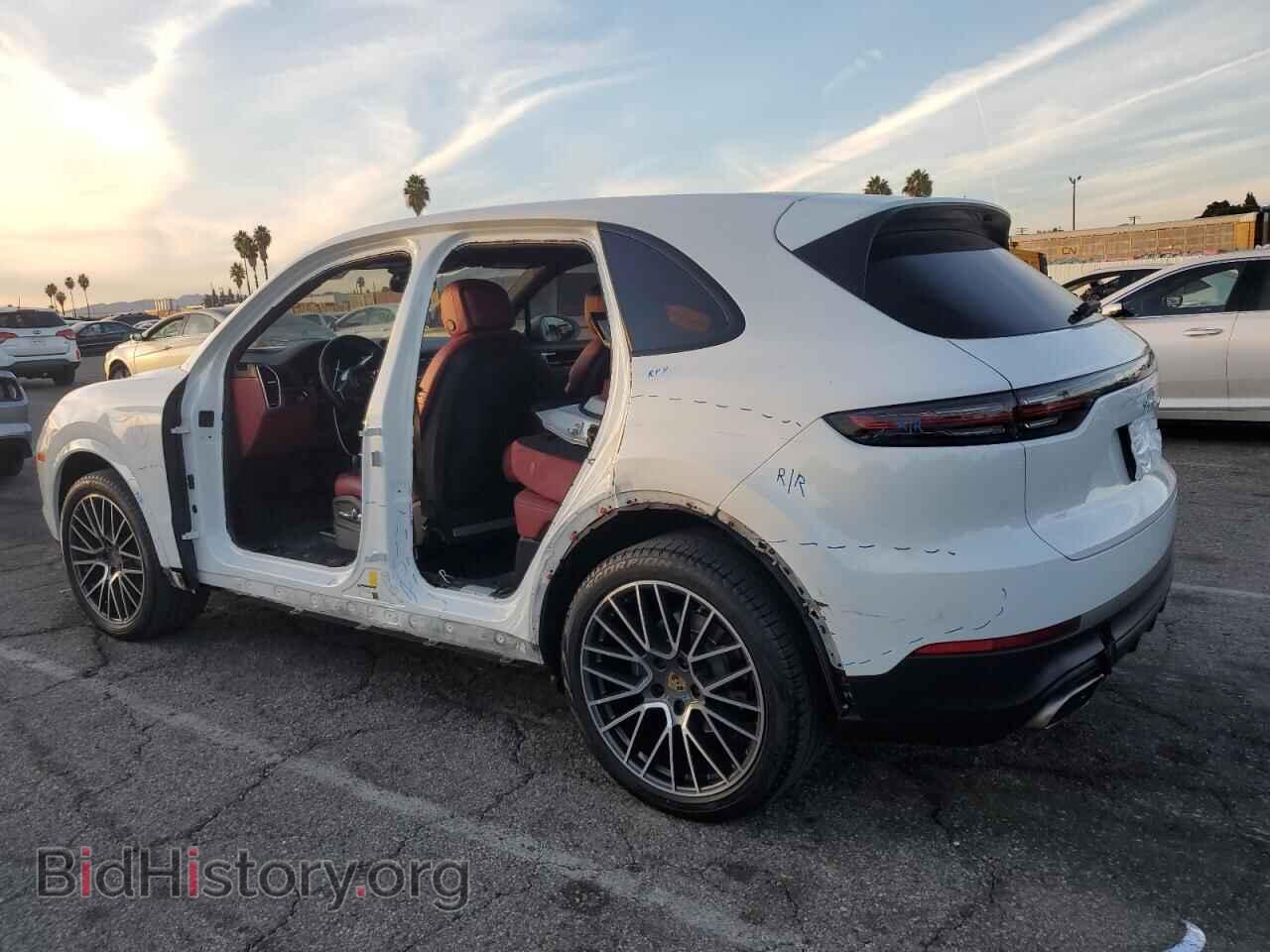 2019 PORSCHE CAYENNE - VIN: WP1AA2AY0KDA19479 - Фото 2