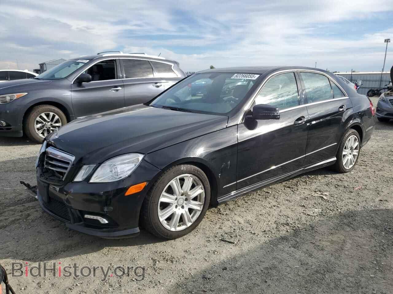 Photo WDDHF8HB7BA445456 - MERCEDES-BENZ E-CLASS 2011