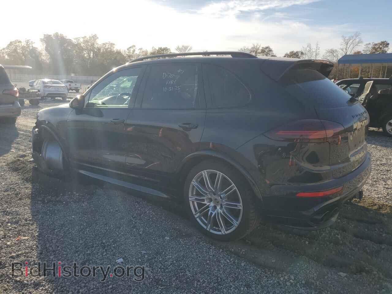 2018 PORSCHE CAYENNE - VIN: WP1AD2A29JLA81146 - Фото 2