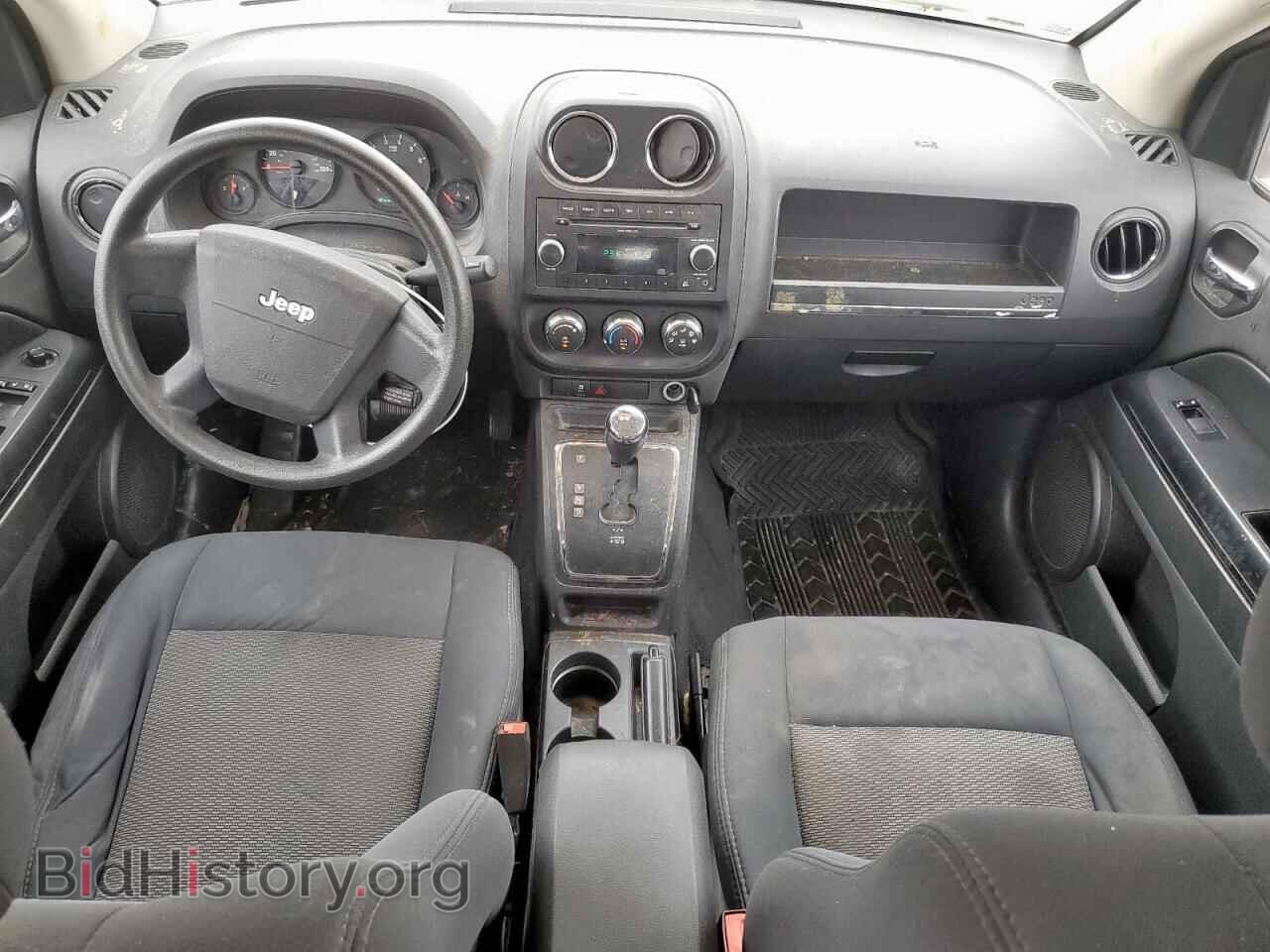 2010 JEEP COMPASS - VIN: 1J4NT4FB3AD640902 - Фото 8