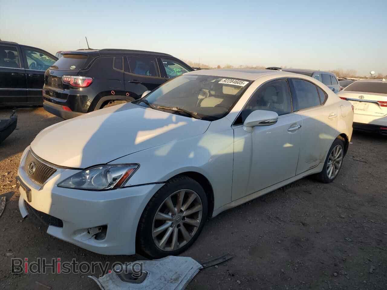 Photo JTHCF5C27A2034477 - LEXUS IS 2010