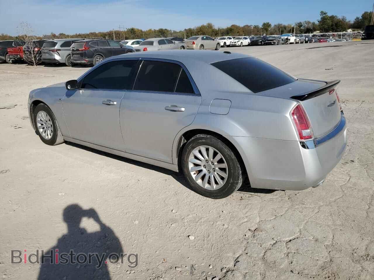 2012 CHRYSLER 300 - VIN: 2C3CCAAG5CH273297 - Фото 2